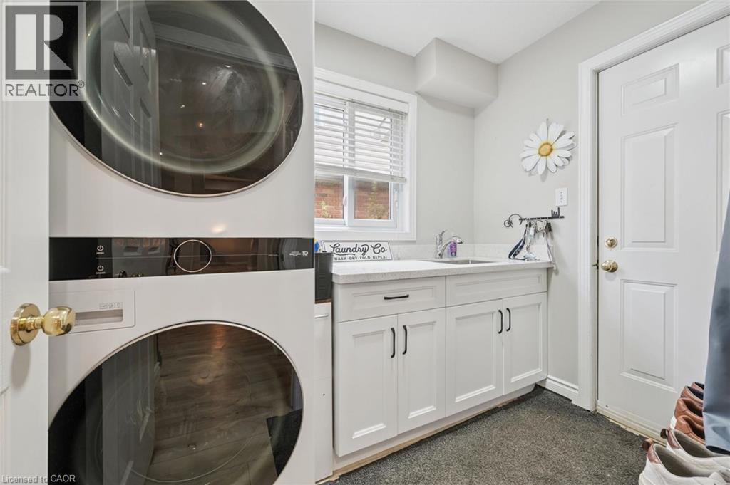 916 Rush Meadow Court, Kitchener, Ontario  N2R 1K9 - Photo 22 - 40849790