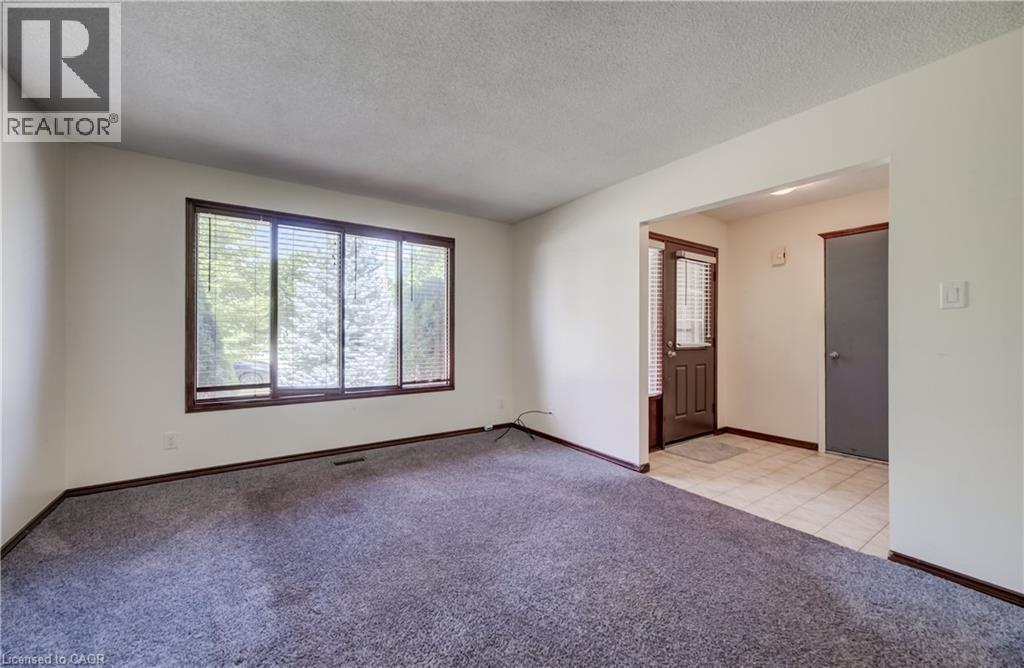 197 Southwood Drive, Kitchener, Ontario  N2E 2B2 - Photo 4 - 40850212