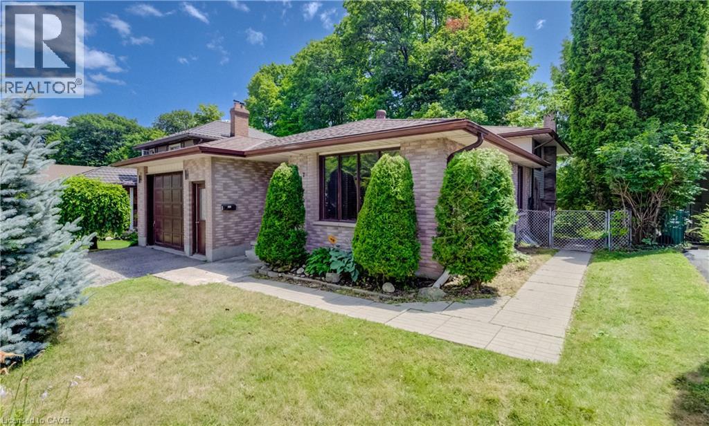 197 Southwood Drive, Kitchener, Ontario  N2E 2B2 - Photo 3 - 40850212