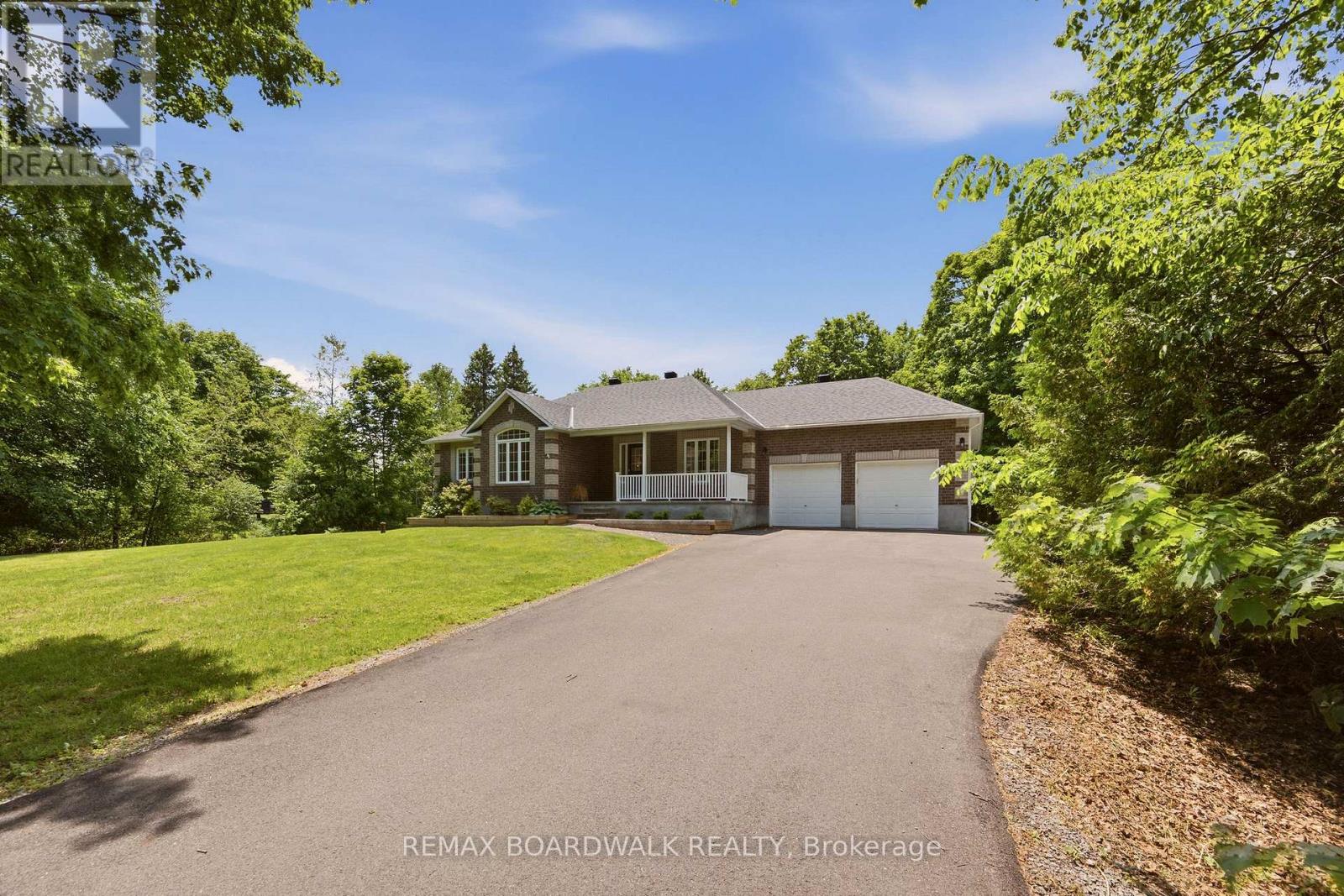 289 Timberwood Drive, Beckwith, Ontario  K7C 3P2 - Photo 2 - X13665410