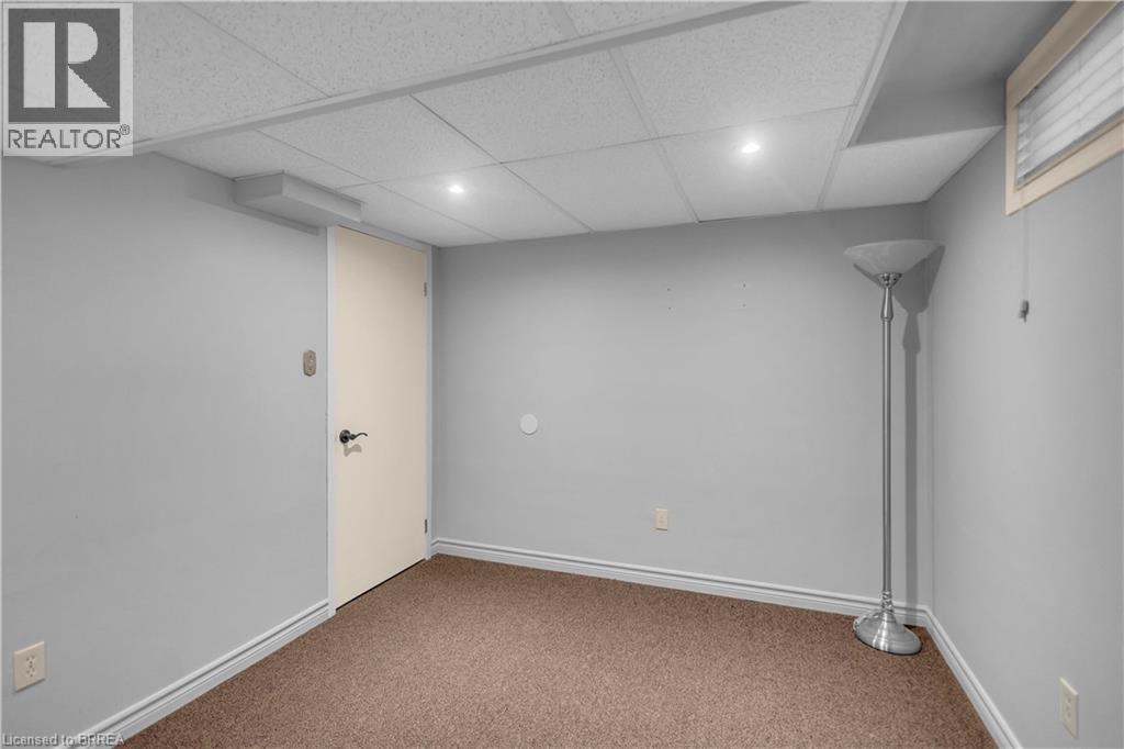 26 Penny Lane, Brantford, Ontario  N3R 5Y4 - Photo 32 - 40854743
