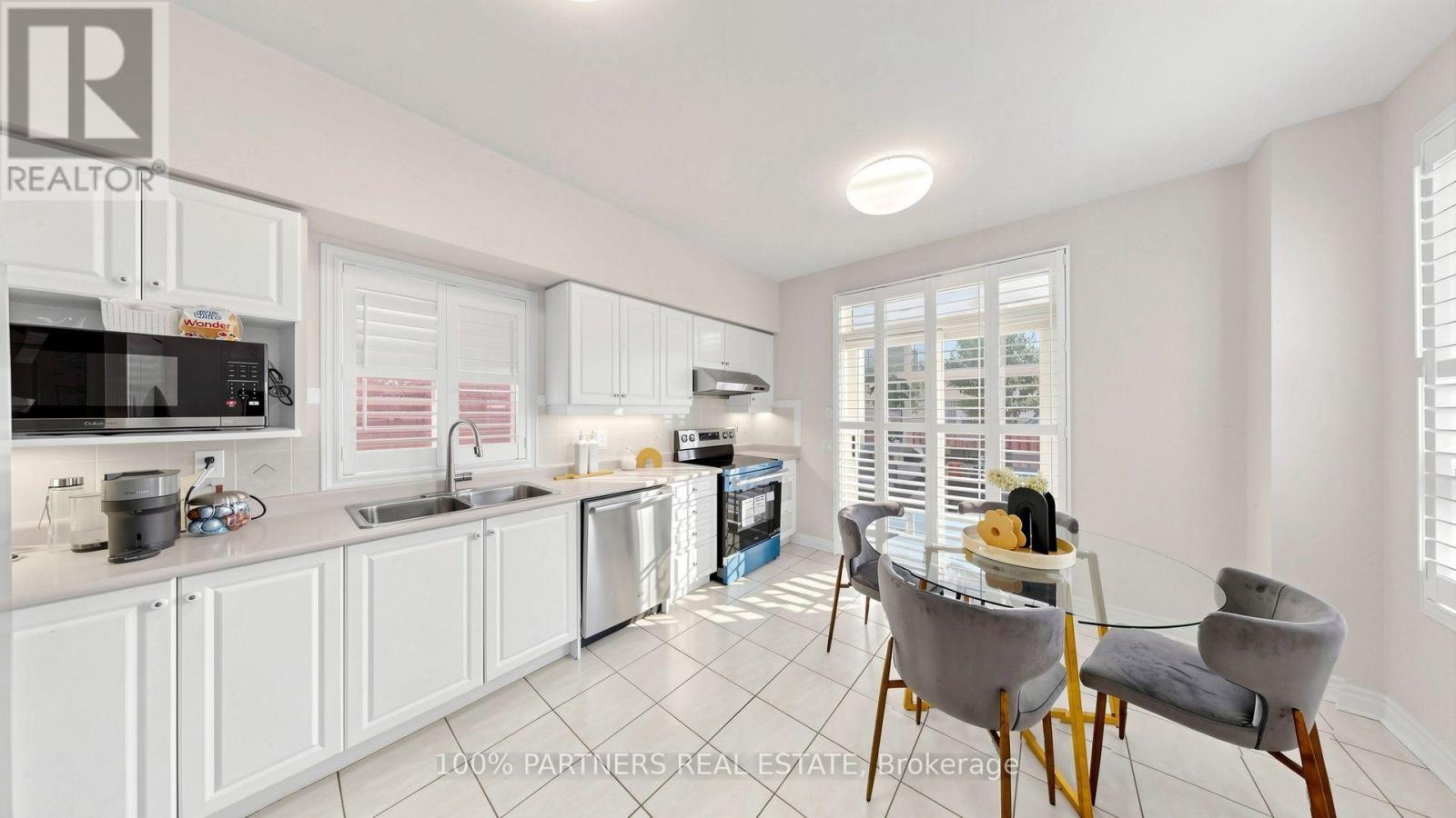 24 Cascaden Street, Toronto, Ontario  M1V 5L7 - Photo 12 - E13665398
