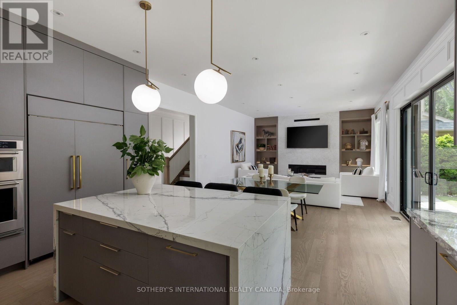 2b Fairway Road, Toronto, Ontario  M9A 5E9 - Photo 16 - W13665400