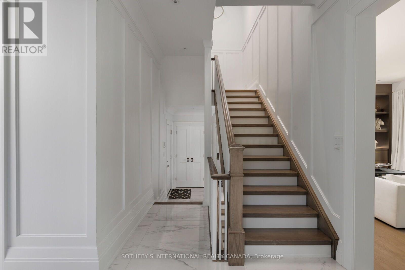 2b Fairway Road, Toronto, Ontario  M9A 5E9 - Photo 18 - W13665400