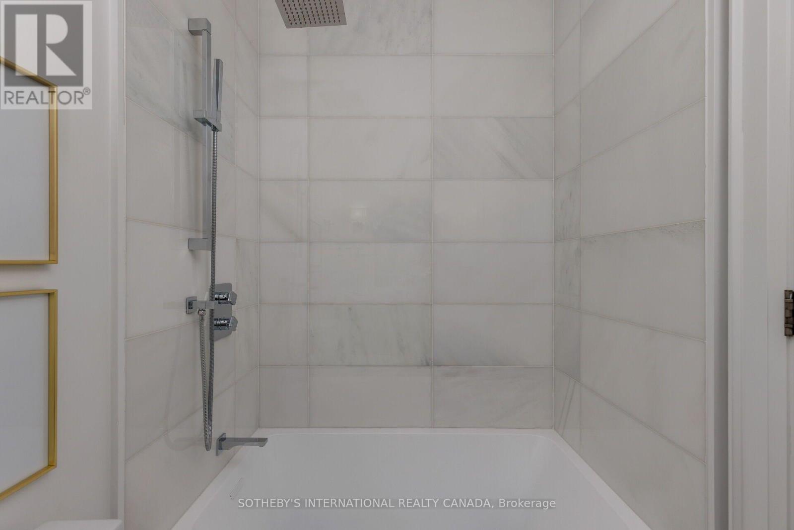 2b Fairway Road, Toronto, Ontario  M9A 5E9 - Photo 34 - W13665400