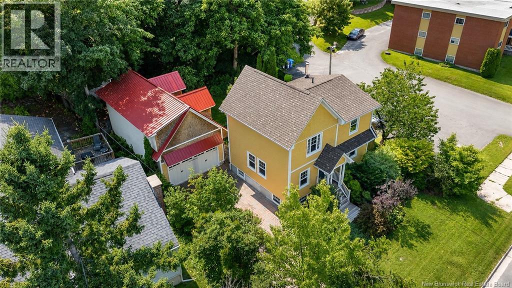 304 Connaught Street, Fredericton, New Brunswick  E3B 2B4 - Photo 2 - NB145827