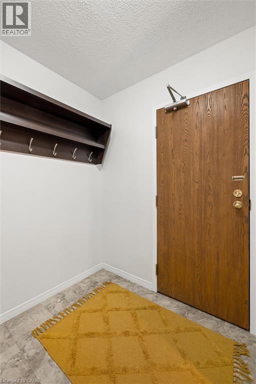 565 Greenfield Avenue Unit# 912, Kitchener, Ontario  N2C 2P5 - Photo 3 - 40851532