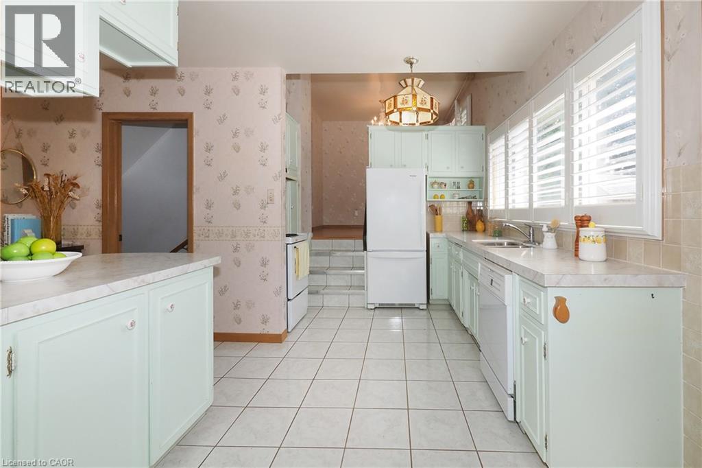 15 Gilmour Crescent, Kitchener, Ontario  N2M 4N5 - Photo 9 - 40851235
