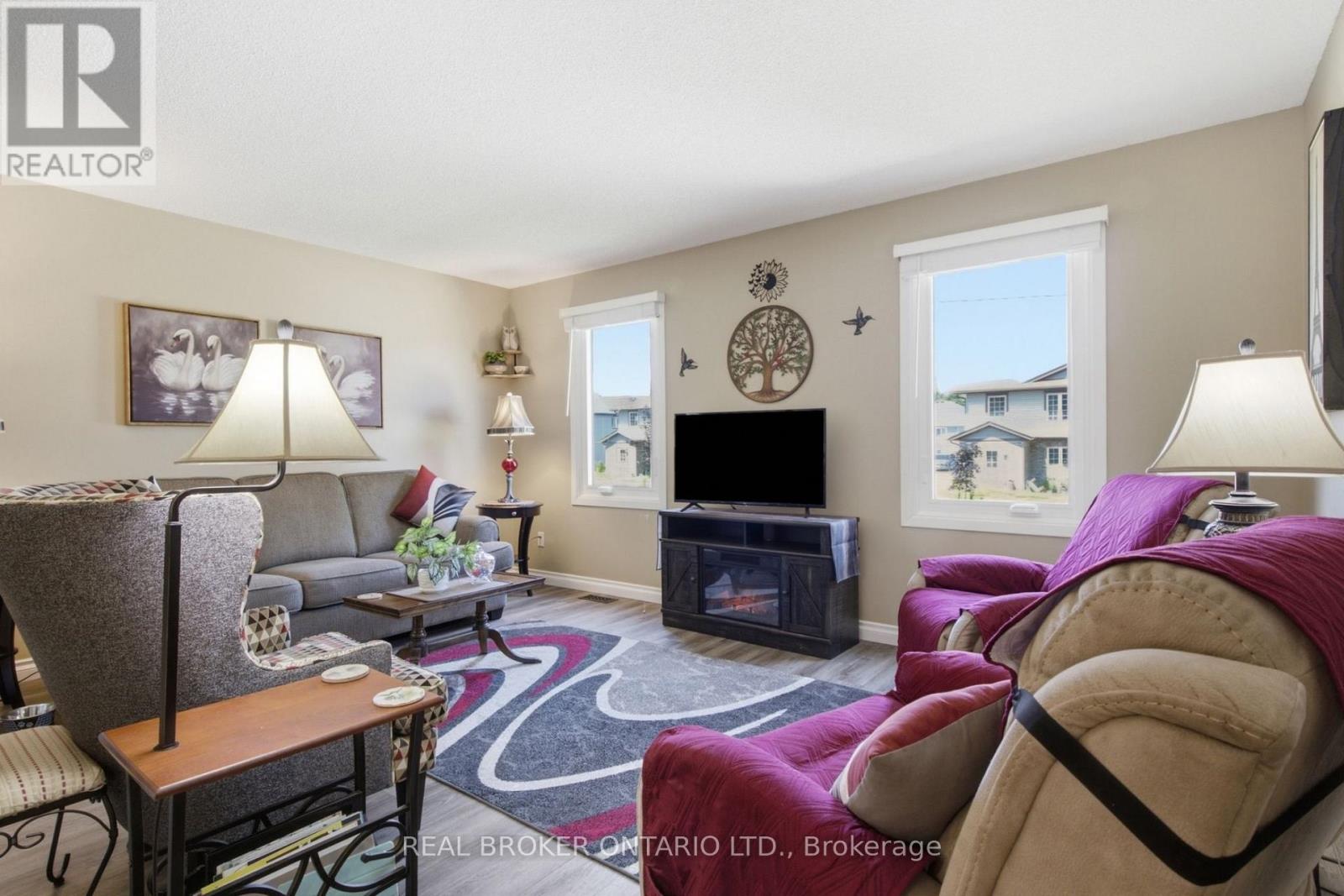 460 Wellington Avenue S, North Perth, Ontario  N4W 2J4 - Photo 12 - X13665430
