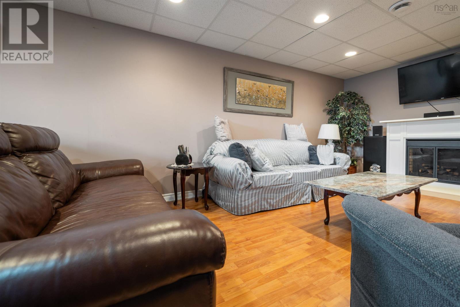 picture 32