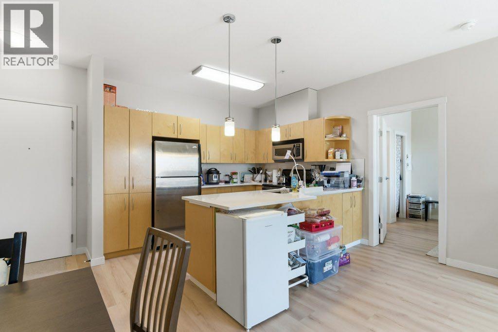 210, 69 Springborough Court SW, Calgary, Alberta  T3H 5V5 - Photo 7 - A2314275