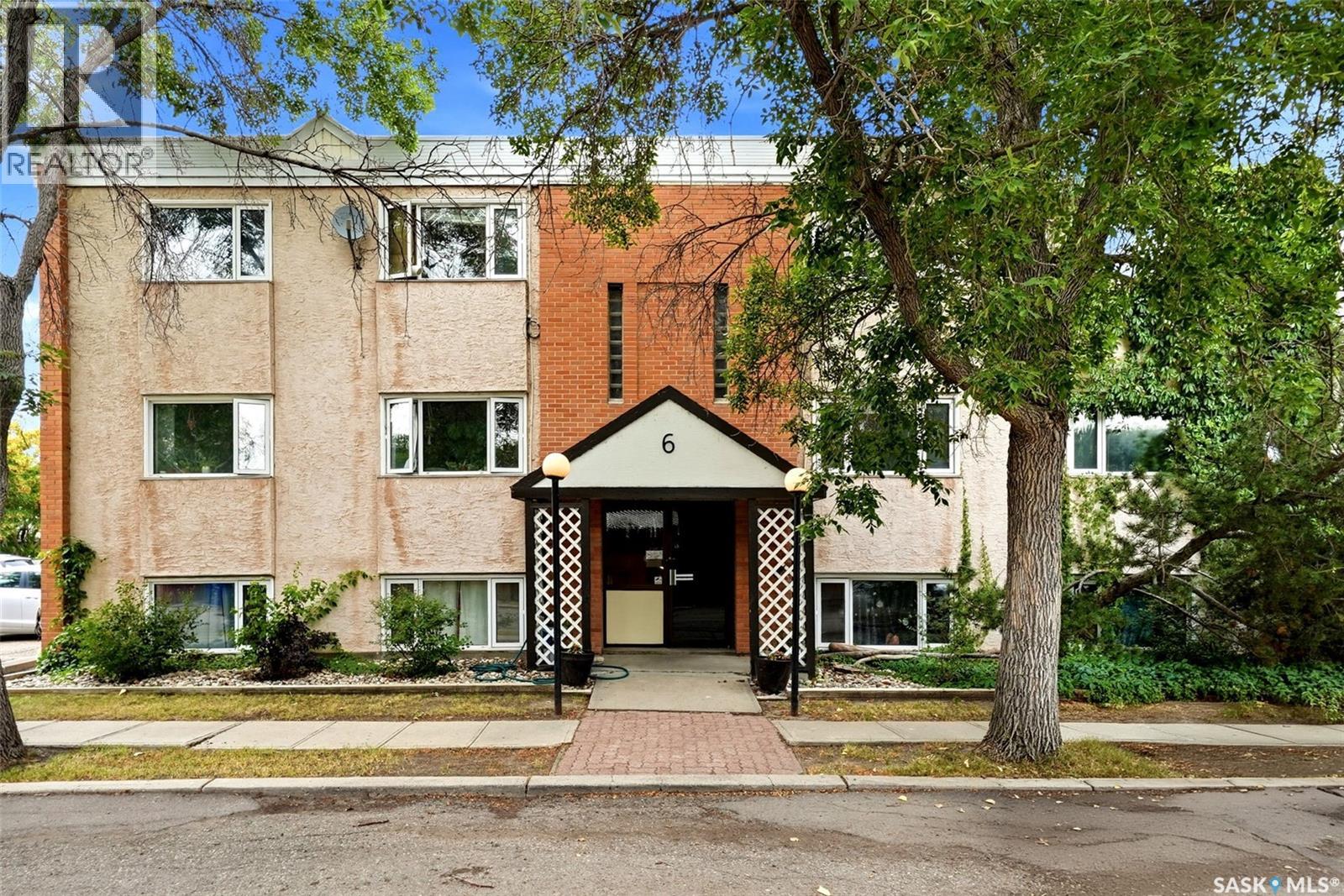 4 6 Neill Place, Regina, Saskatchewan  S4N 2V4 - Photo 1 - SK045266