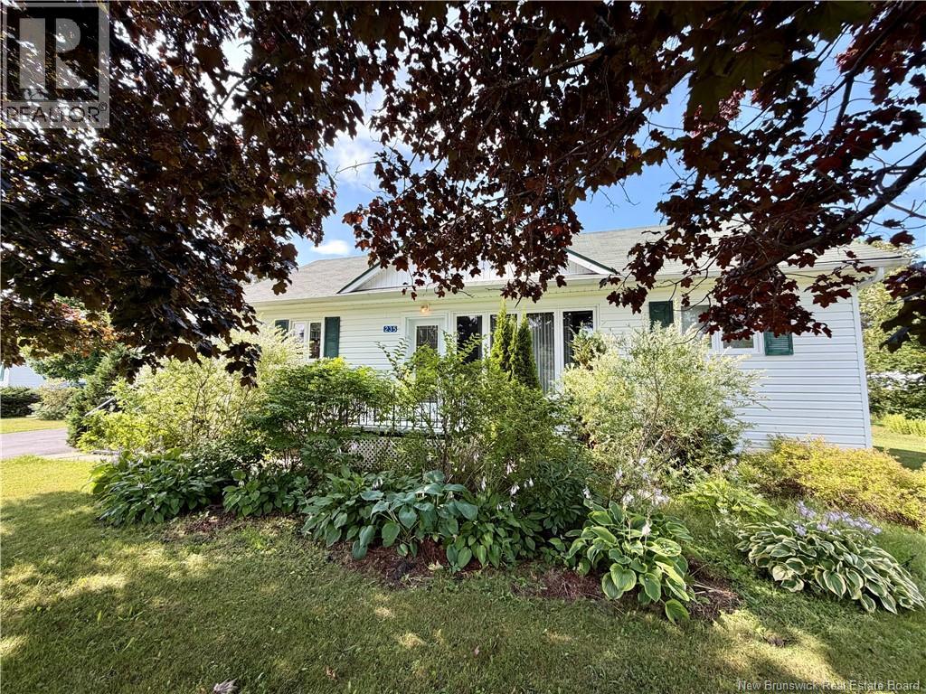 235 Ave Des Pionniers, Balmoral, New Brunswick  E8E 1B1 - Photo 2 - NB145684