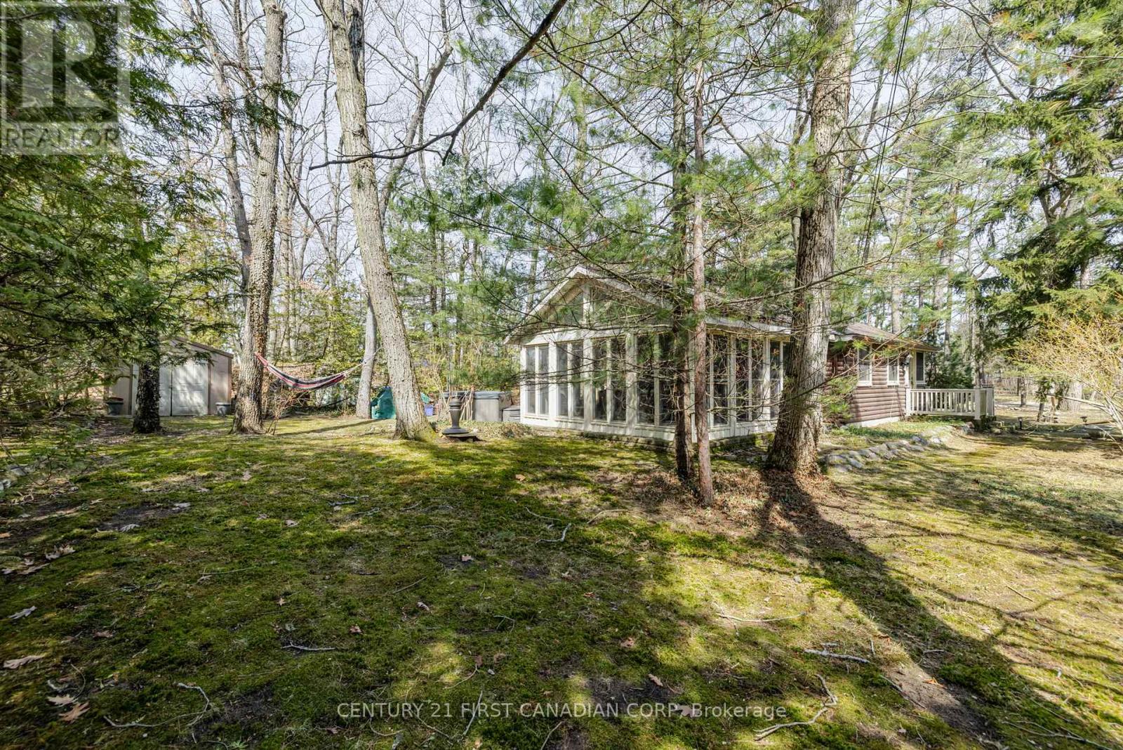 47 Heaman Crescent, Lambton Shores, Ontario  N0M 1T0 - Photo 3 - X13665558