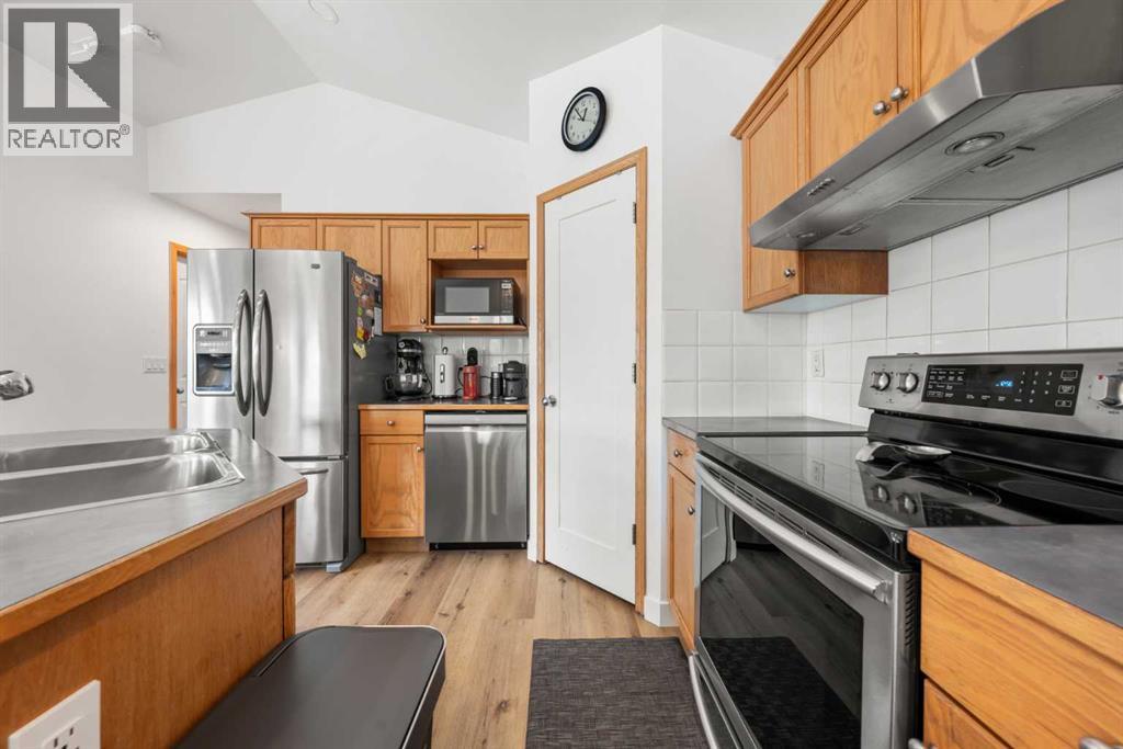 163 Taravista Street NE, Calgary, Alberta  T3J 4S3 - Photo 8 - A2336013