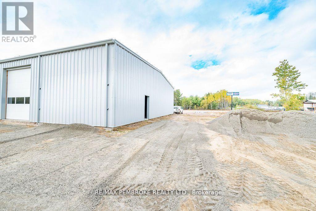 99 Industrial Avenue, Petawawa, Ontario  K8H 2W8 - Photo 21 - X13665482