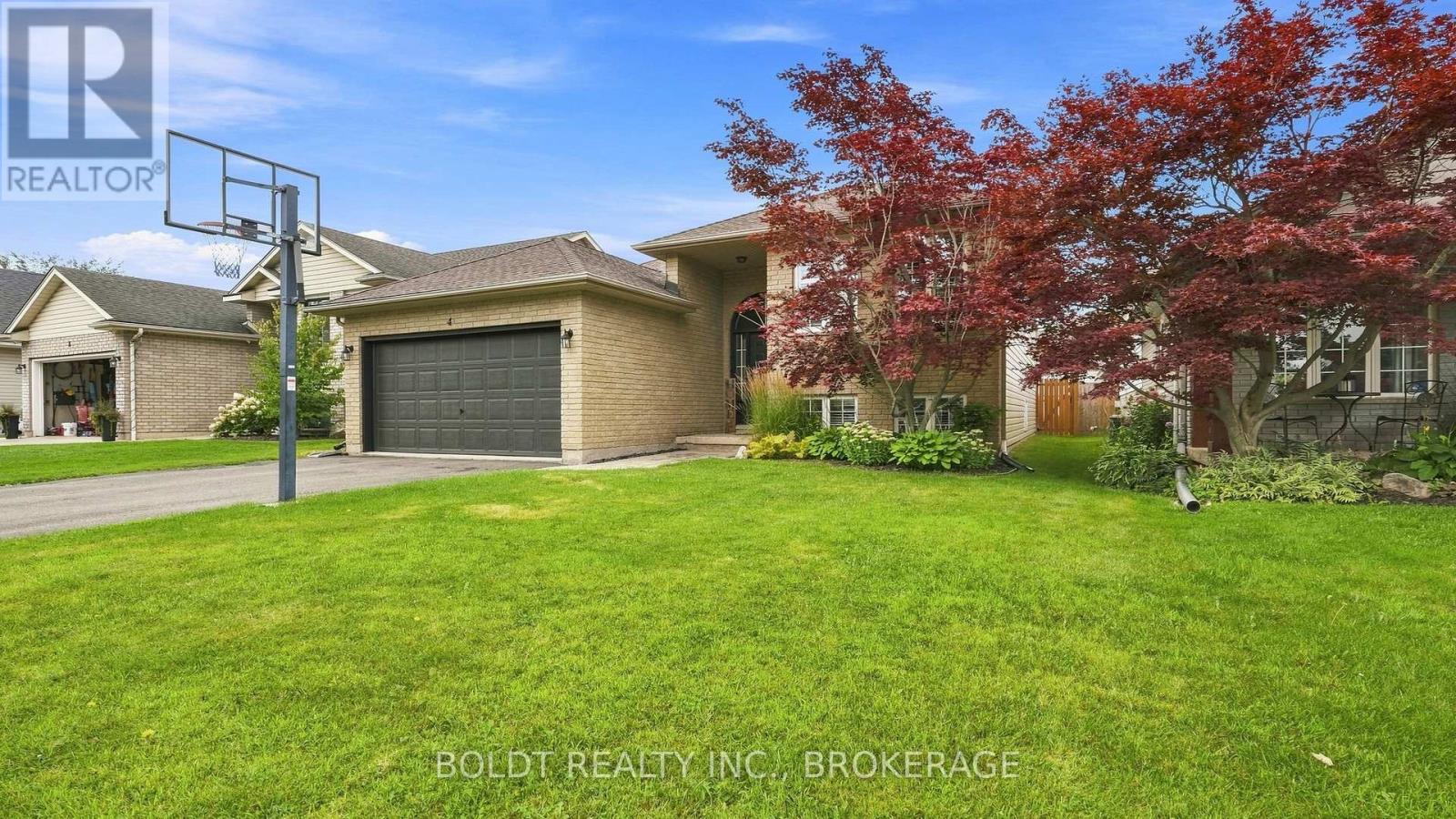 4 Mason Drive, Pelham, Ontario  L0S 1E4 - Photo 2 - X13665476