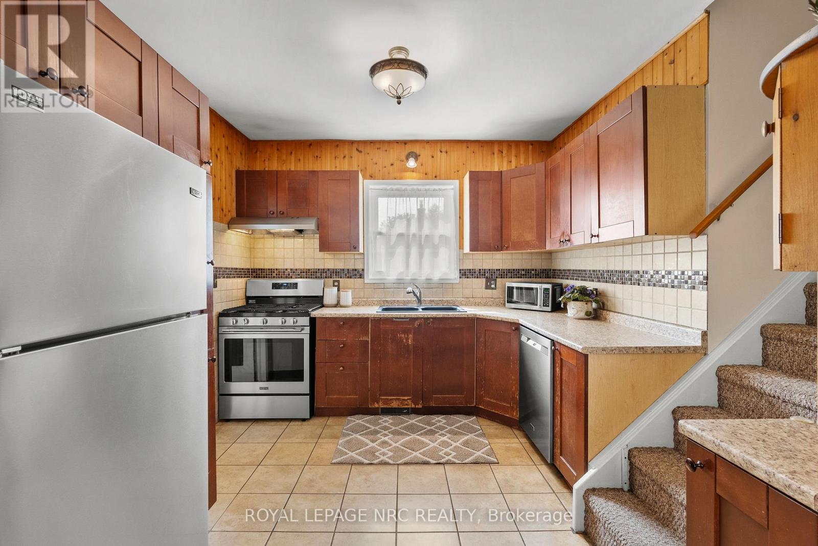 14 Heatherington Street, St. Catharines, Ontario  L2R 2G5 - Photo 15 - X13665530