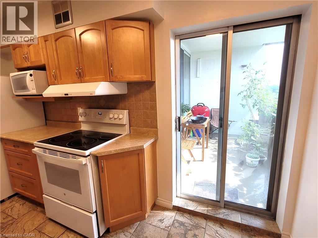 1415 Ghent Avenue Unit# 905, Burlington, Ontario  L7S 1X4 - Photo 10 - 40855167