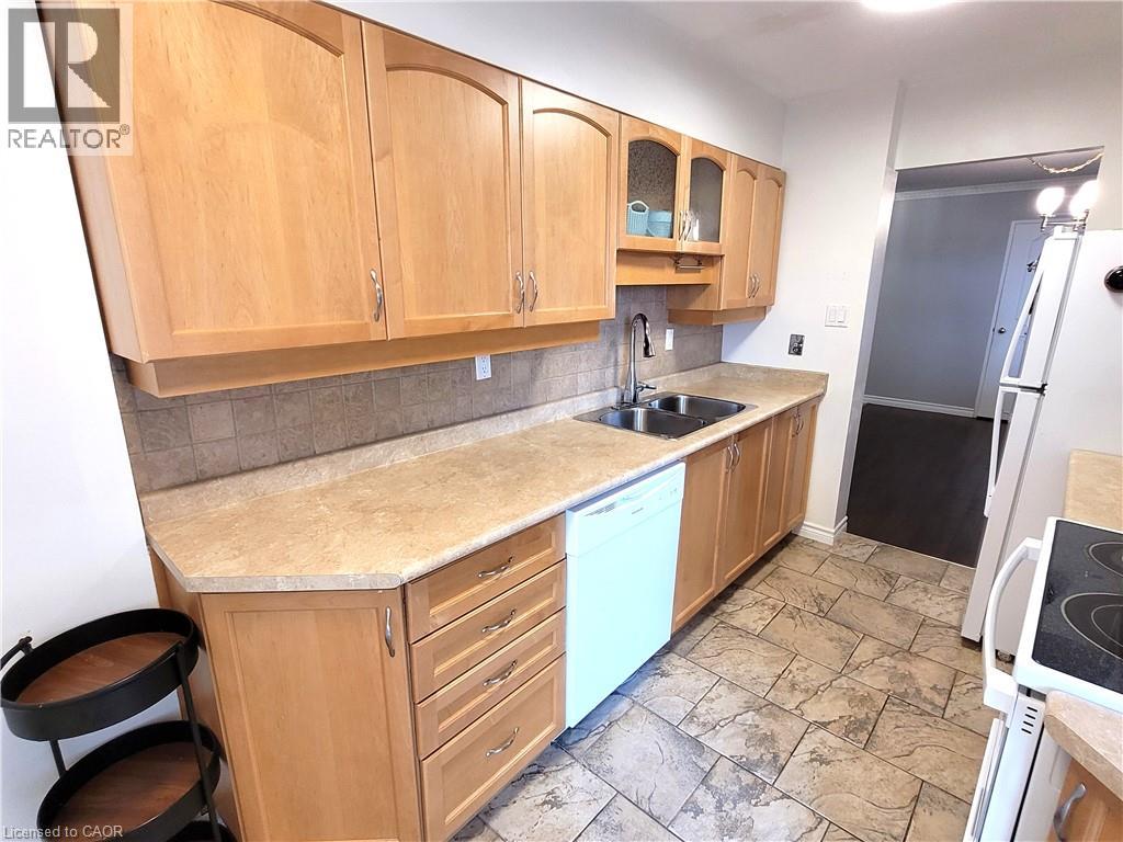 1415 Ghent Avenue Unit# 905, Burlington, Ontario  L7S 1X4 - Photo 8 - 40855167