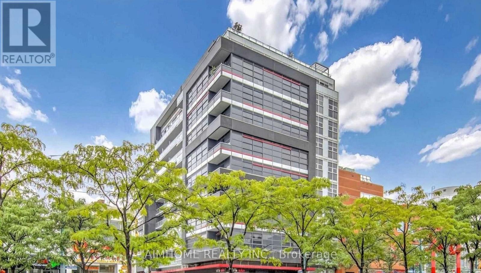 706 - 10 WILLISON SQUARE, Toronto, Ontario