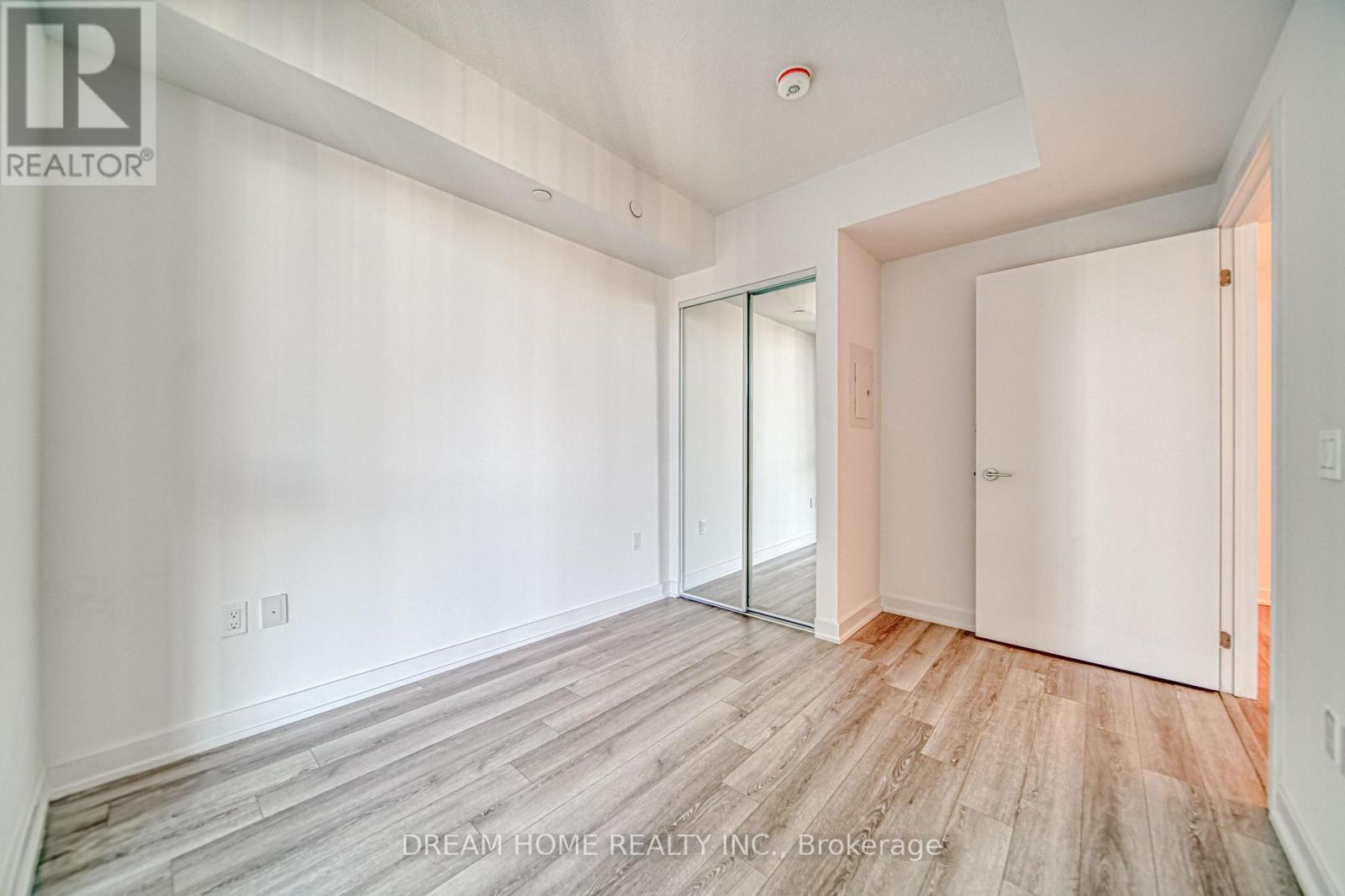 1921 - 230 Simcoe Street, Toronto, Ontario M5T 0G7 - Photo 15 - C13665556