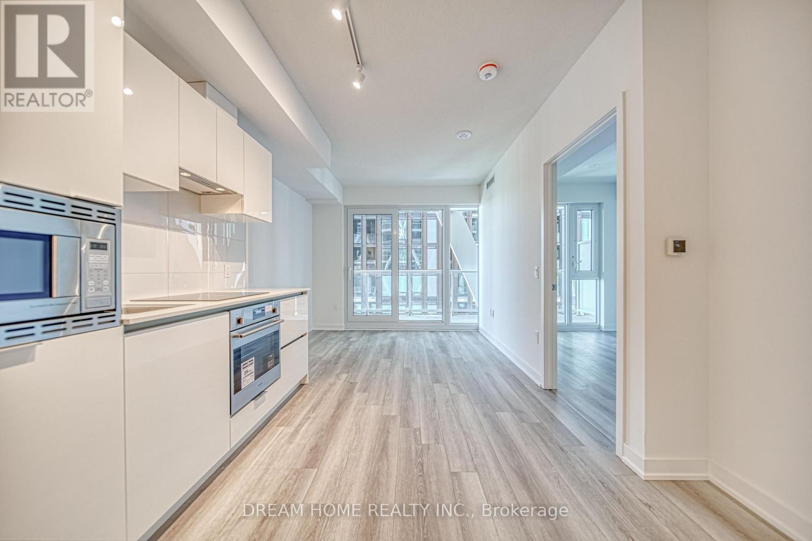 1921 - 230 Simcoe Street, Toronto, Ontario M5T 0G7 - Photo 4 - C13665556