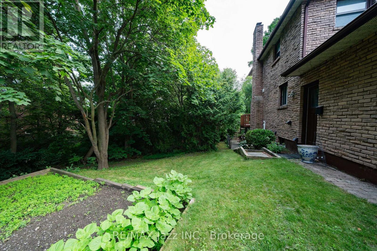262 Athabasca Street, Oshawa, Ontario  L1H 8E4 - Photo 45 - E13665536