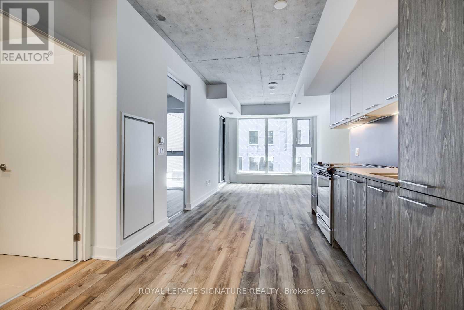 512 - 30 BASEBALL PLACE, Toronto, Ontario