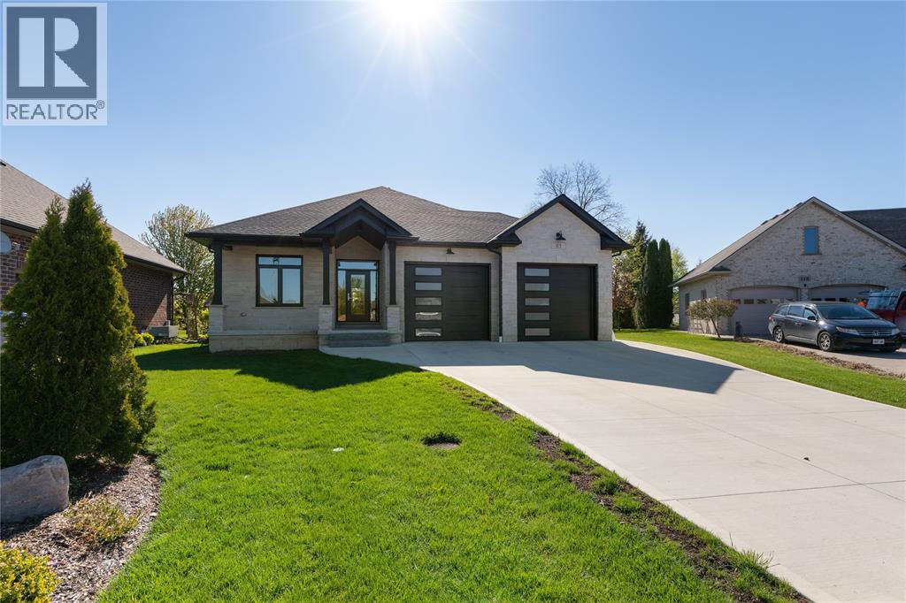 113 Macdonald Street, Lambton Shores, Ontario  N0N 1J0 - Photo 2 - 26019490