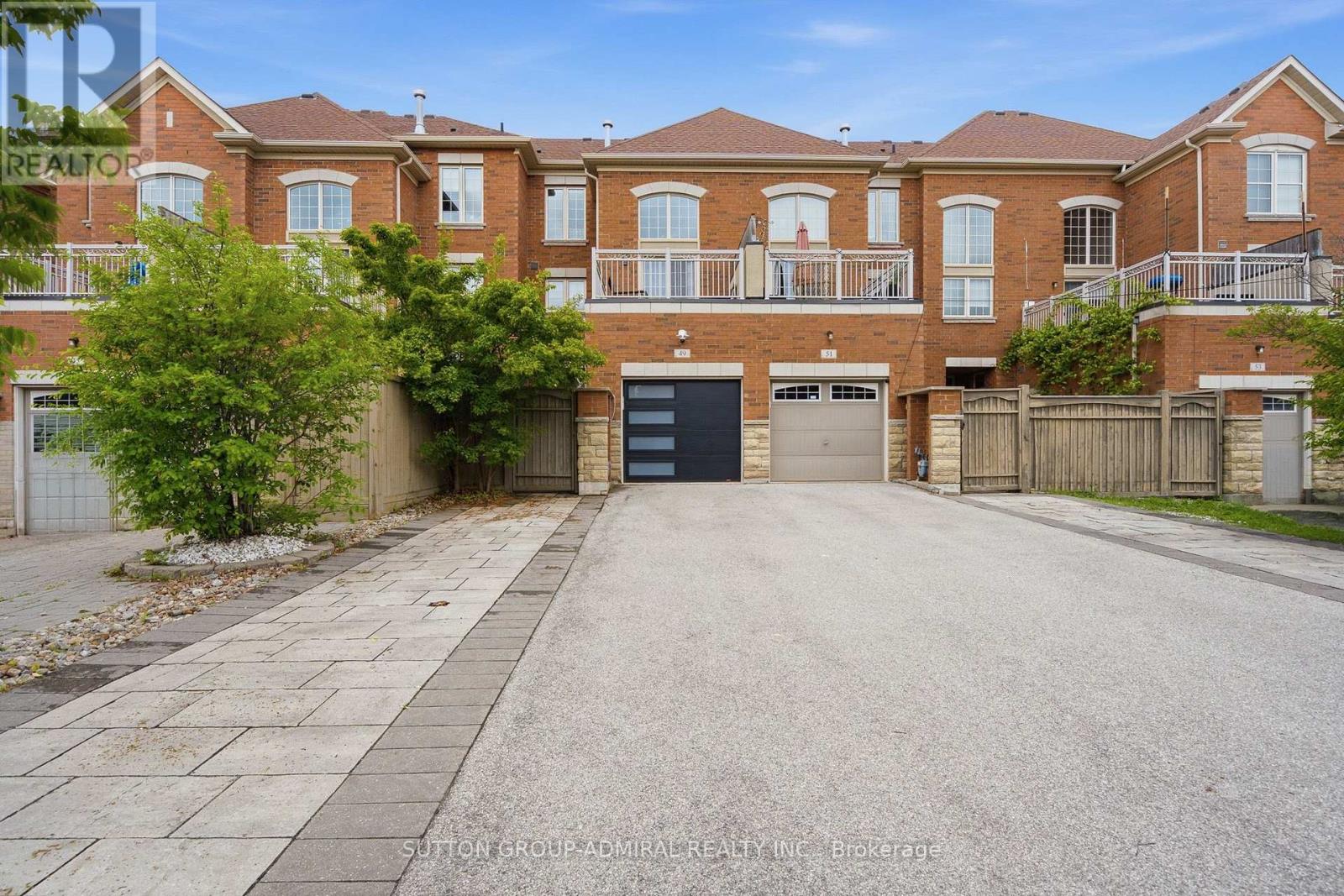 49 Poetry Drive, Vaughan, Ontario L4H 3R1 - Photo 3 - N13665462