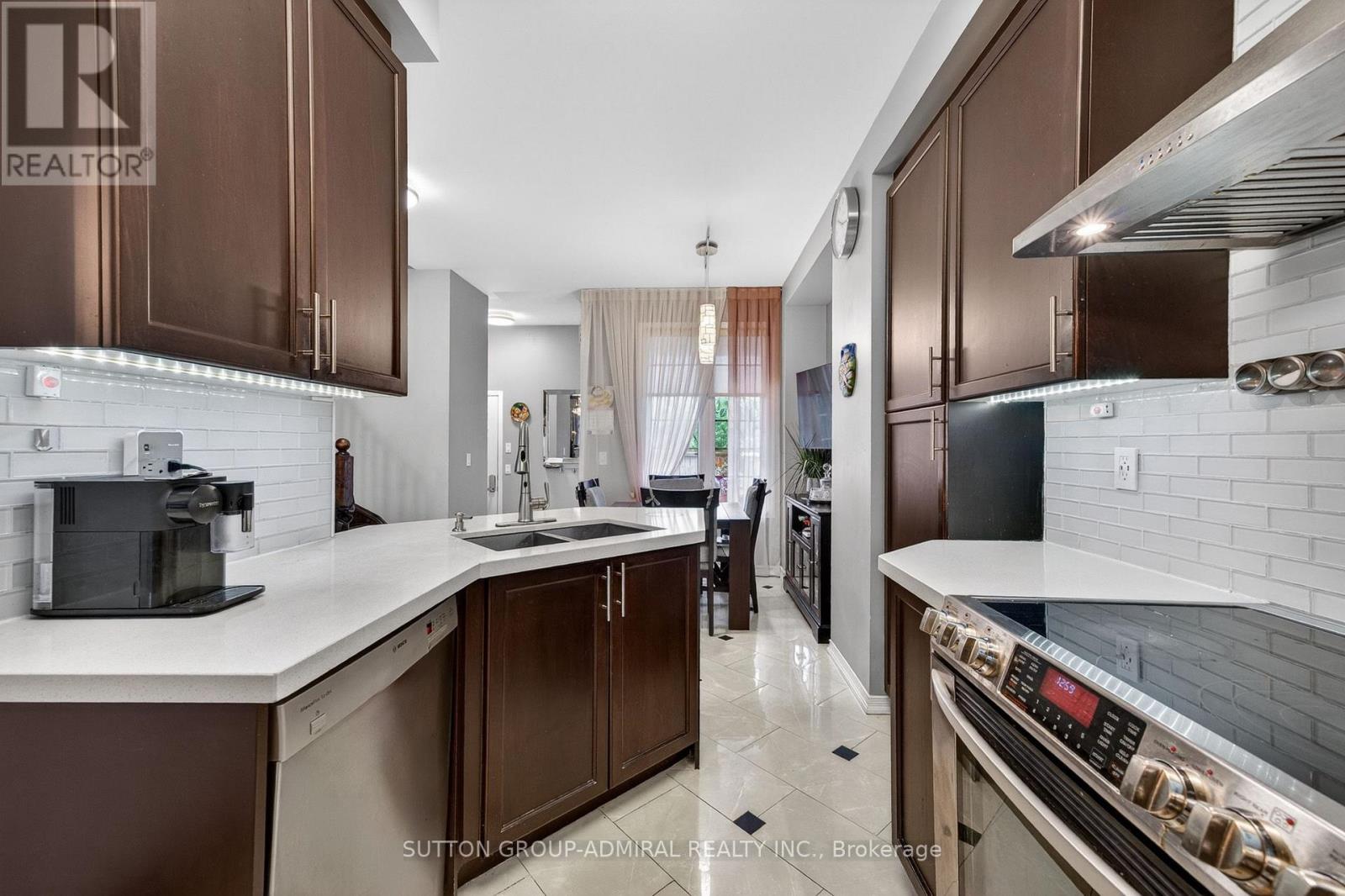 49 Poetry Drive, Vaughan, Ontario L4H 3R1 - Photo 8 - N13665462
