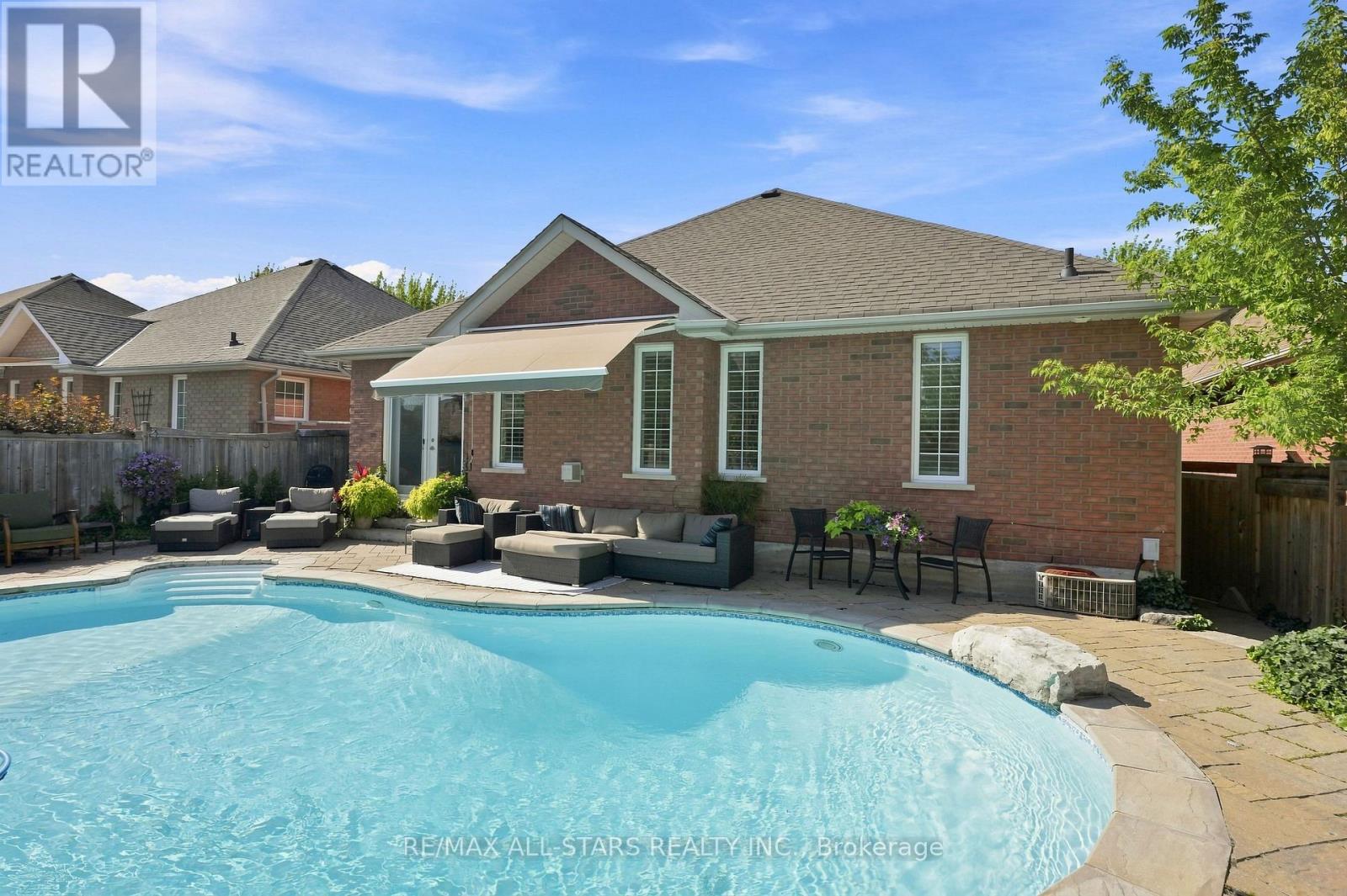 15 Ivygreen Road, Georgina, Ontario  L4P 4B7 - Photo 42 - N13665532