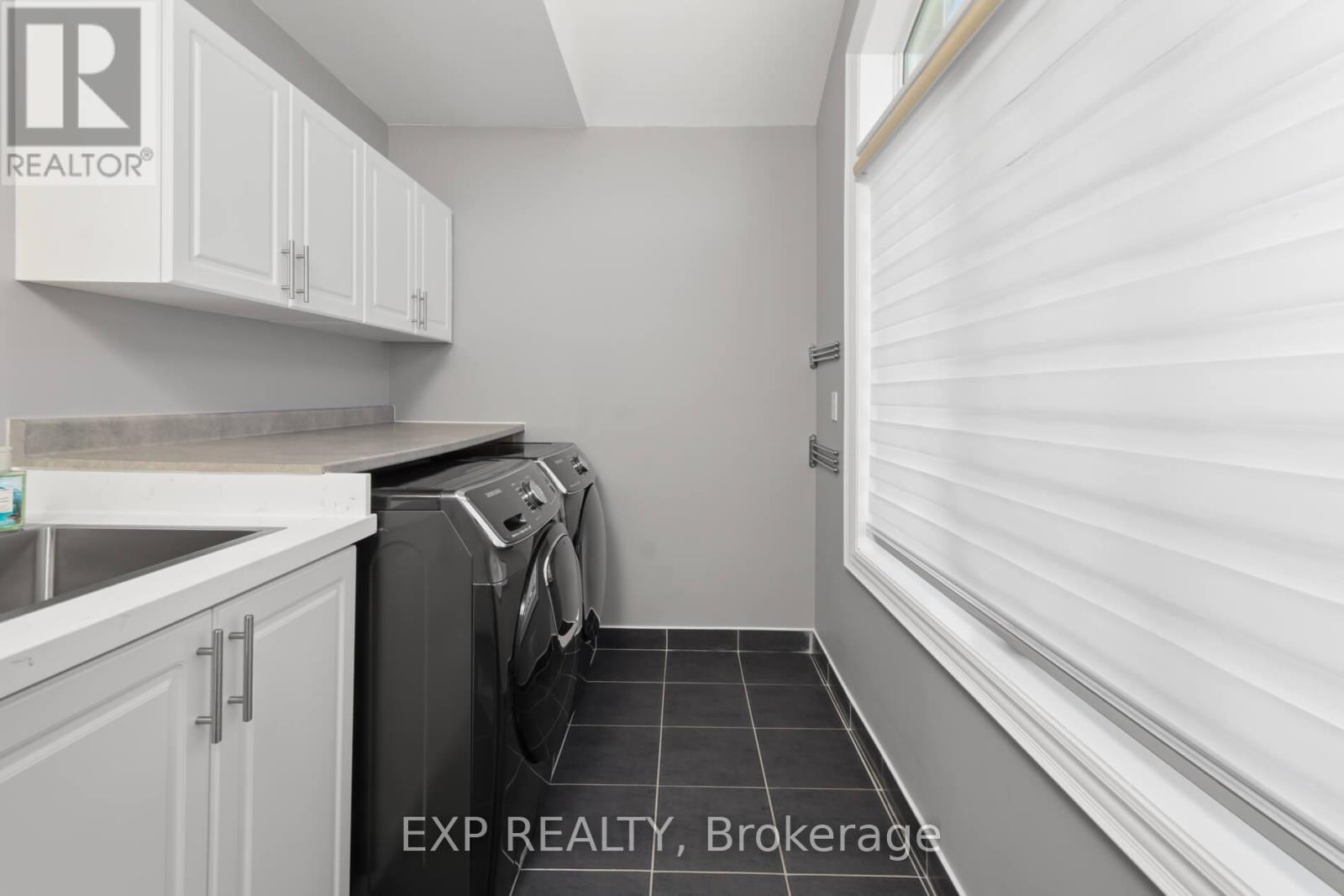 56 Lewis Avenue, Bradford West Gwillimbury, Ontario  L3Z 0X2 - Photo 32 - N13665534