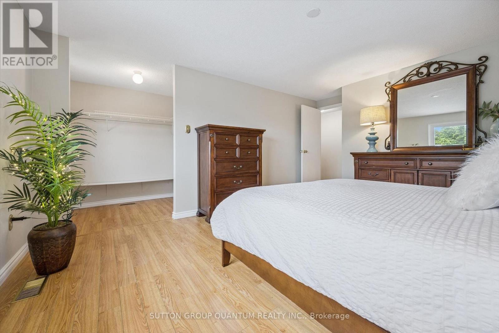 69 - 1558 Lancaster Drive, Oakville, Ontario  L6H 2Z4 - Photo 20 - W13662928