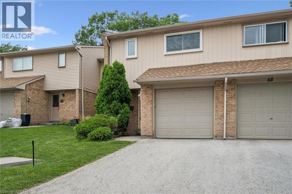 1558 Lancaster Drive Unit# 69, Oakville, Ontario  L6H 2Z4 - Photo 2 - 40853824