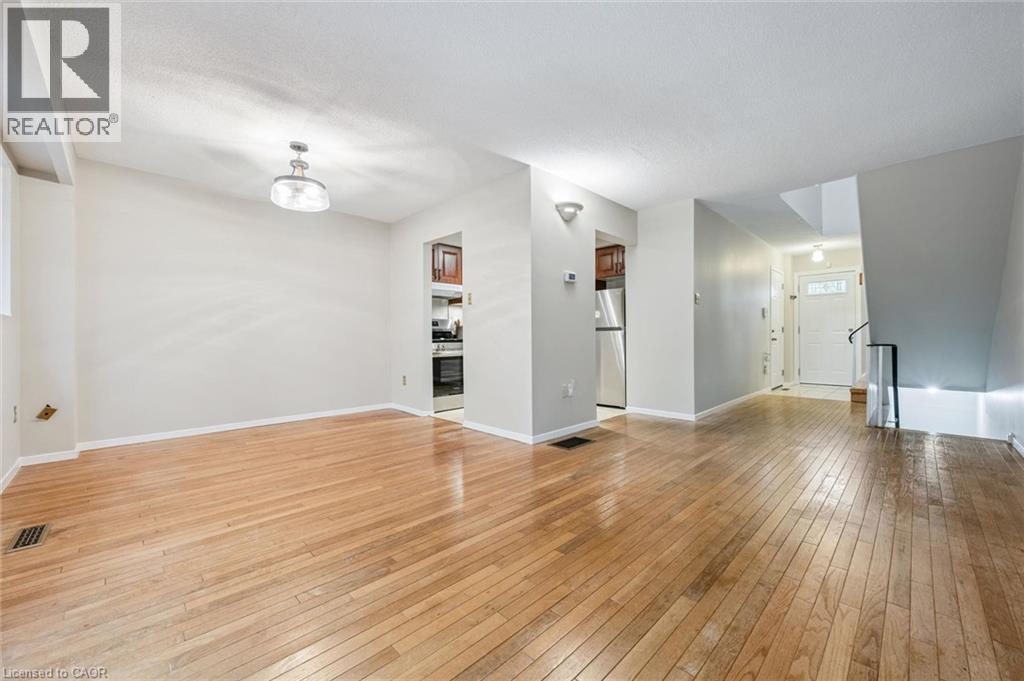 1558 Lancaster Drive Unit# 69, Oakville, Ontario  L6H 2Z4 - Photo 8 - 40853824