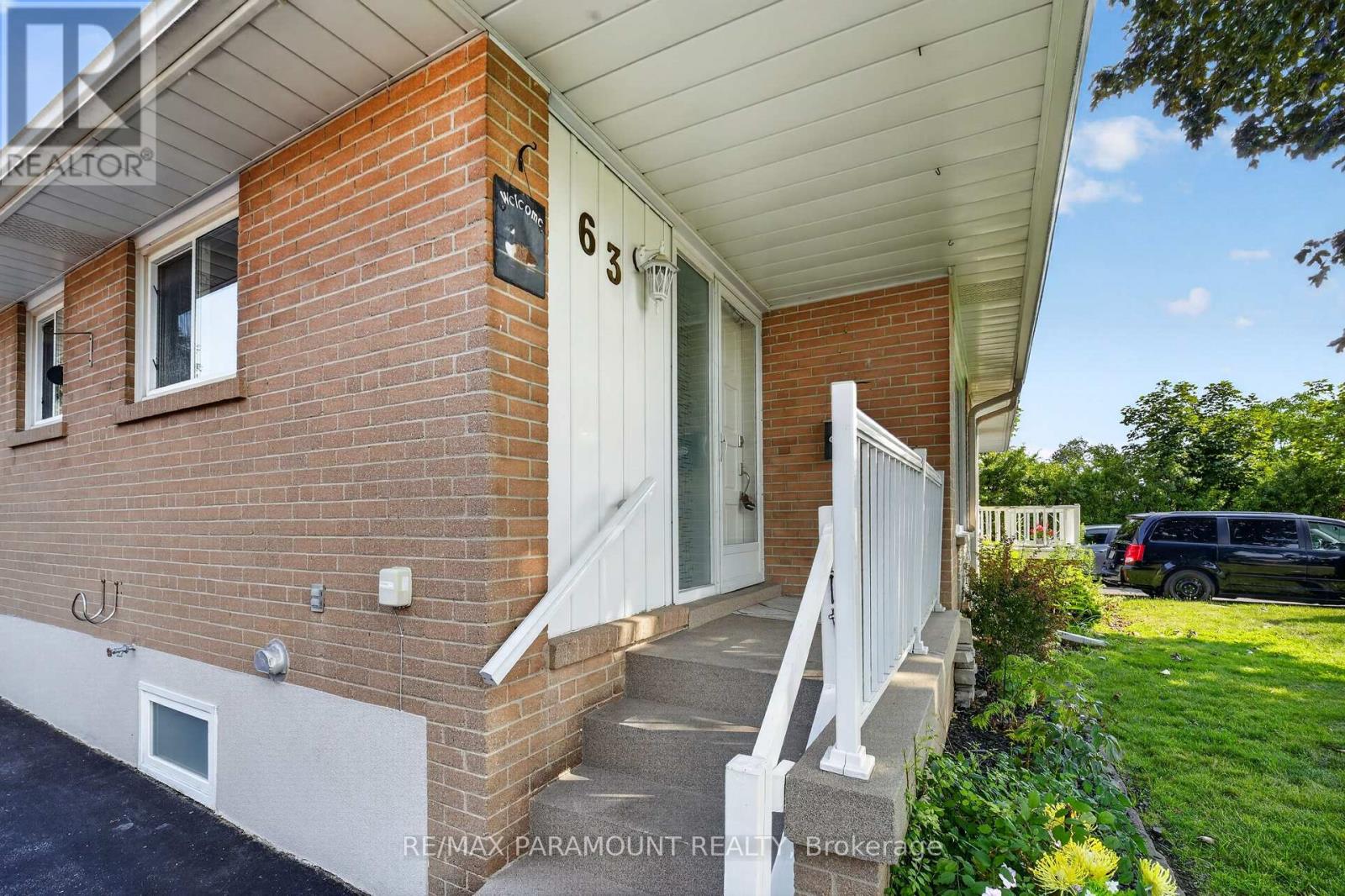 63 Argyle Crescent, Brampton, Ontario  L6T 1M9 - Photo 4 - W13665568