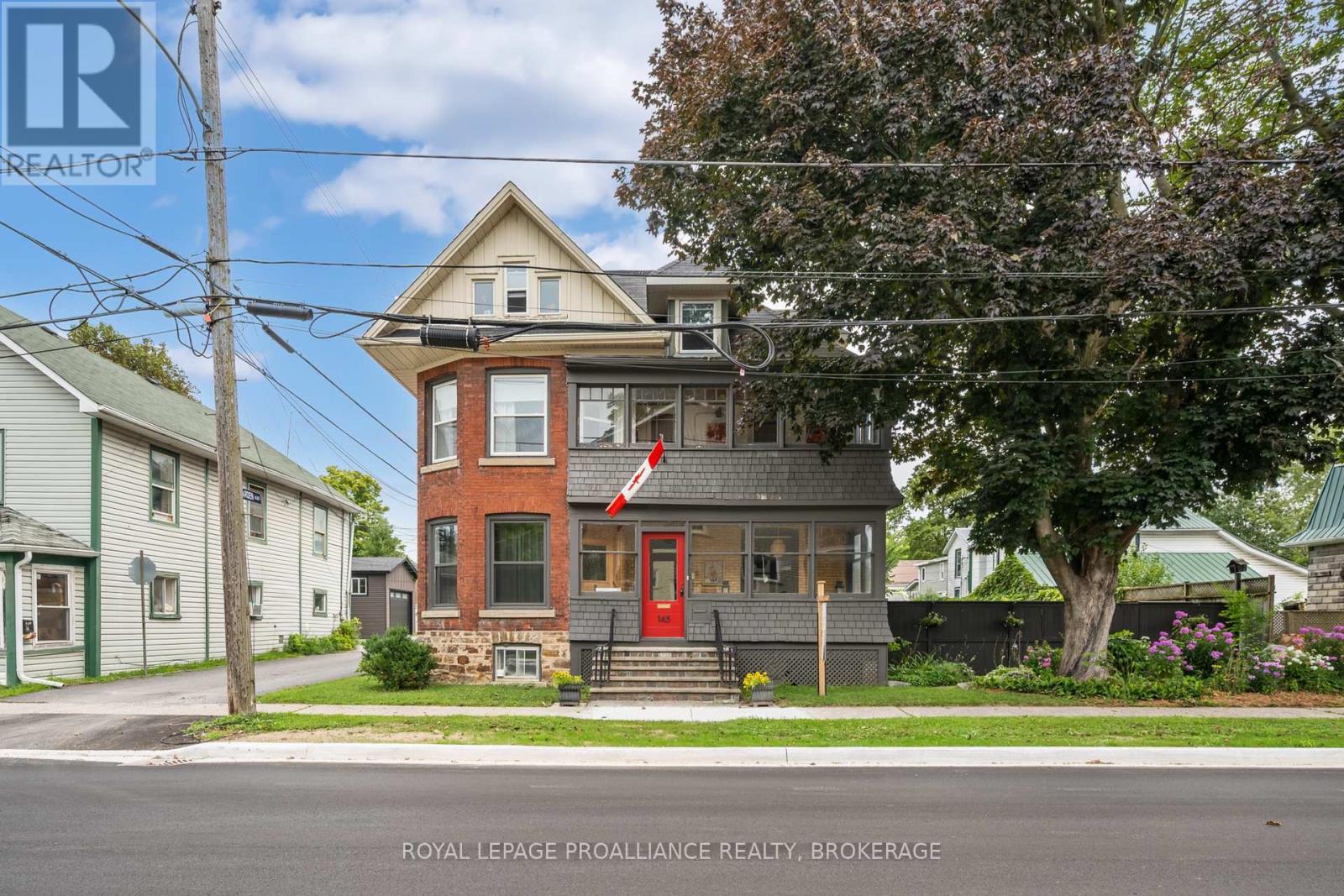 145 CHARLES STREET N, Gananoque, Ontario
