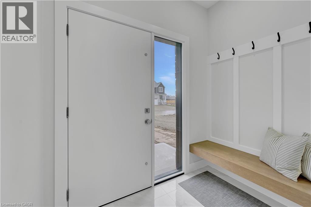 102 Clayton Street, Mitchell, Ontario  N0K 1N0 - Photo 5 - 40849002