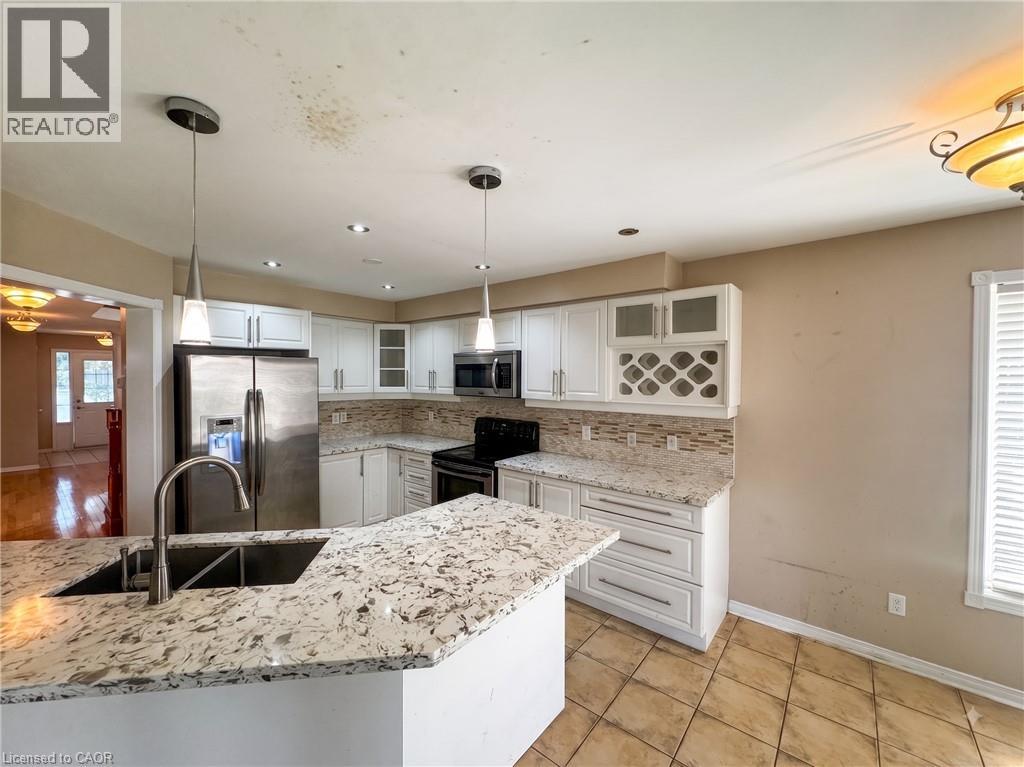 56 Peachleaf Crescent, Brampton, Ontario  L7A 2B4 - Photo 4 - 40854741