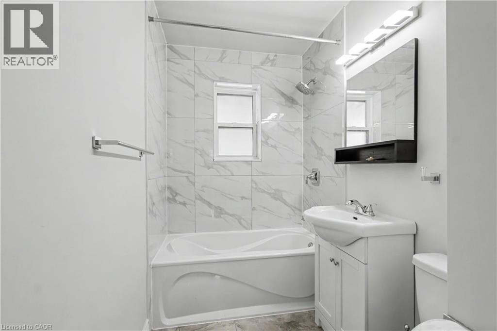 15 Greenwood Street, Hamilton, Ontario  L8T 3N2 - Photo 16 - 40854948