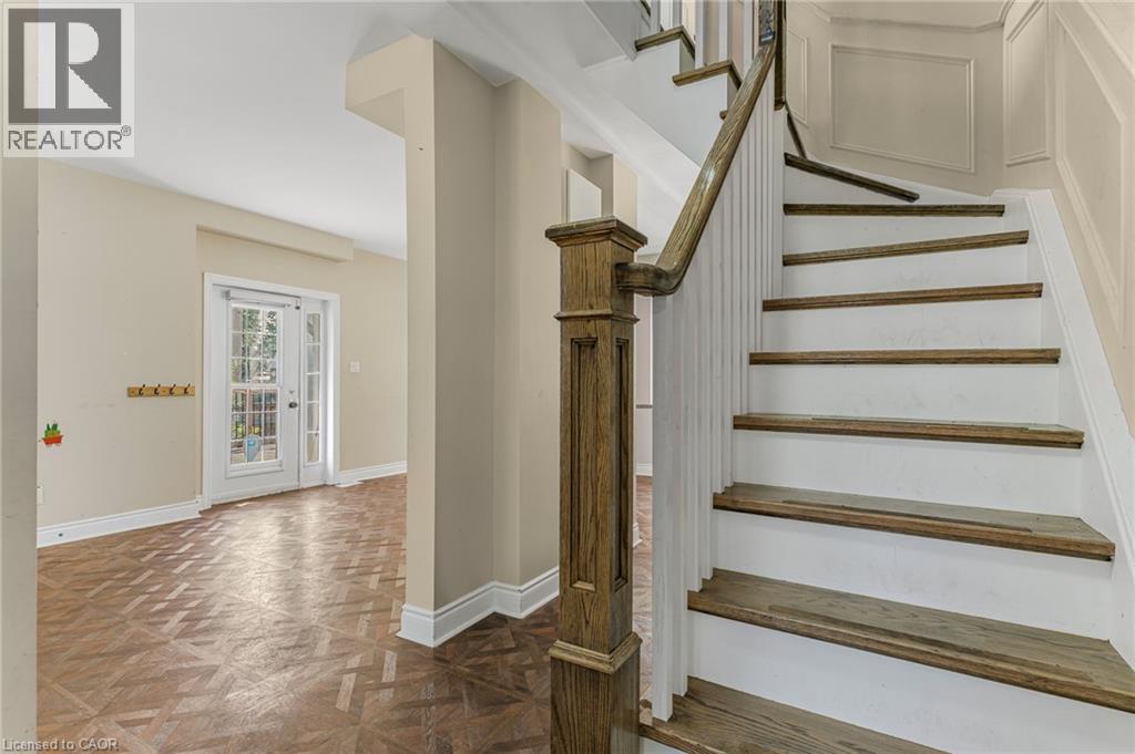 403 Niagara Street, Welland, Ontario  L3C 1L3 - Photo 4 - 40855087
