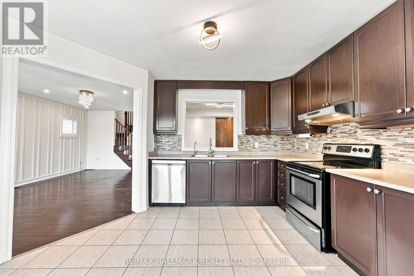 174 Miltrose Crescent, Whitchurch-Stouffville, Ontario  L4A 0R3 - Photo 14 - N13659024
