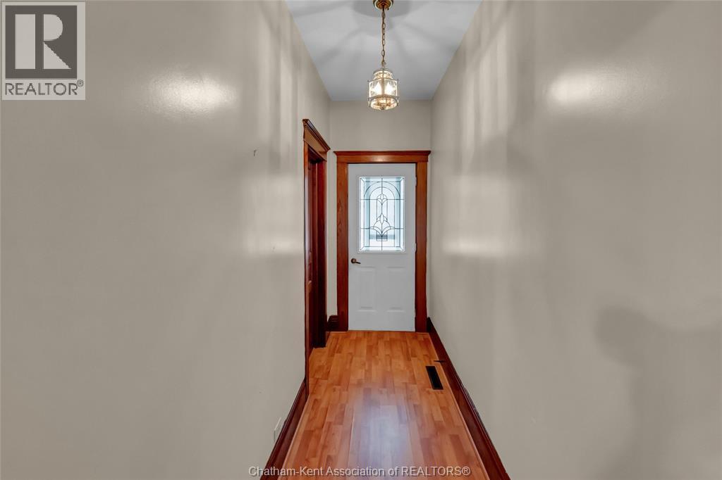 57 Canal Street West, Tilbury, Ontario  N0P 2L0 - Photo 3 - 26019531