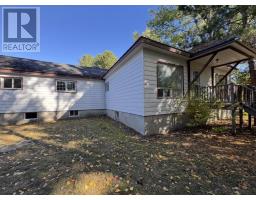 19 Low AVE, Gogama, Ontario
