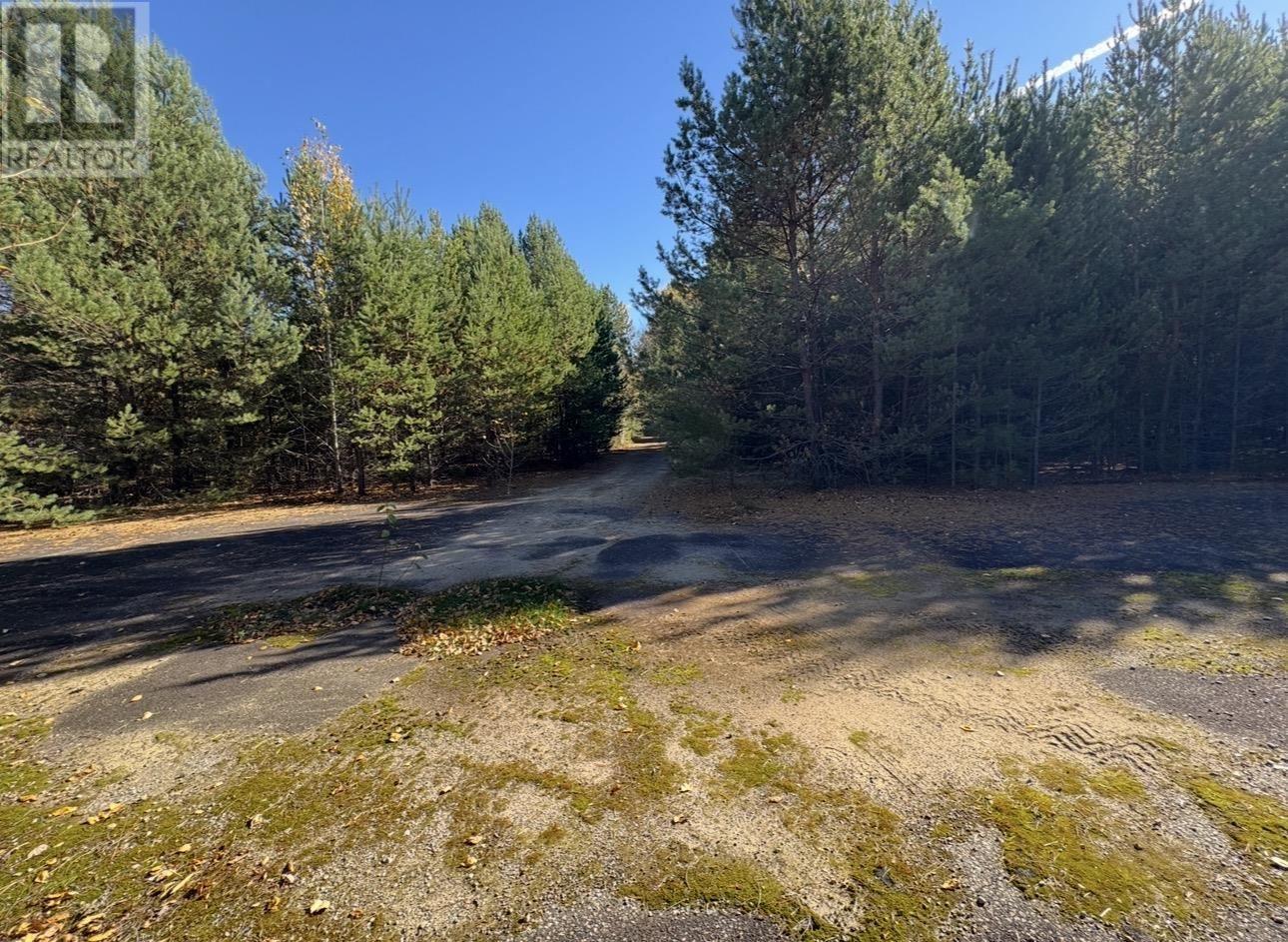 19 Low Ave, Gogama, Ontario  P0M 1W0 - Photo 9 - SM260203