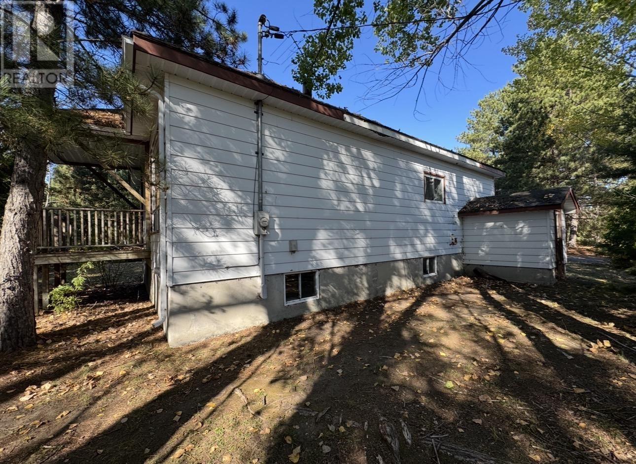 19 Low Ave, Gogama, Ontario  P0M 1W0 - Photo 7 - SM260203