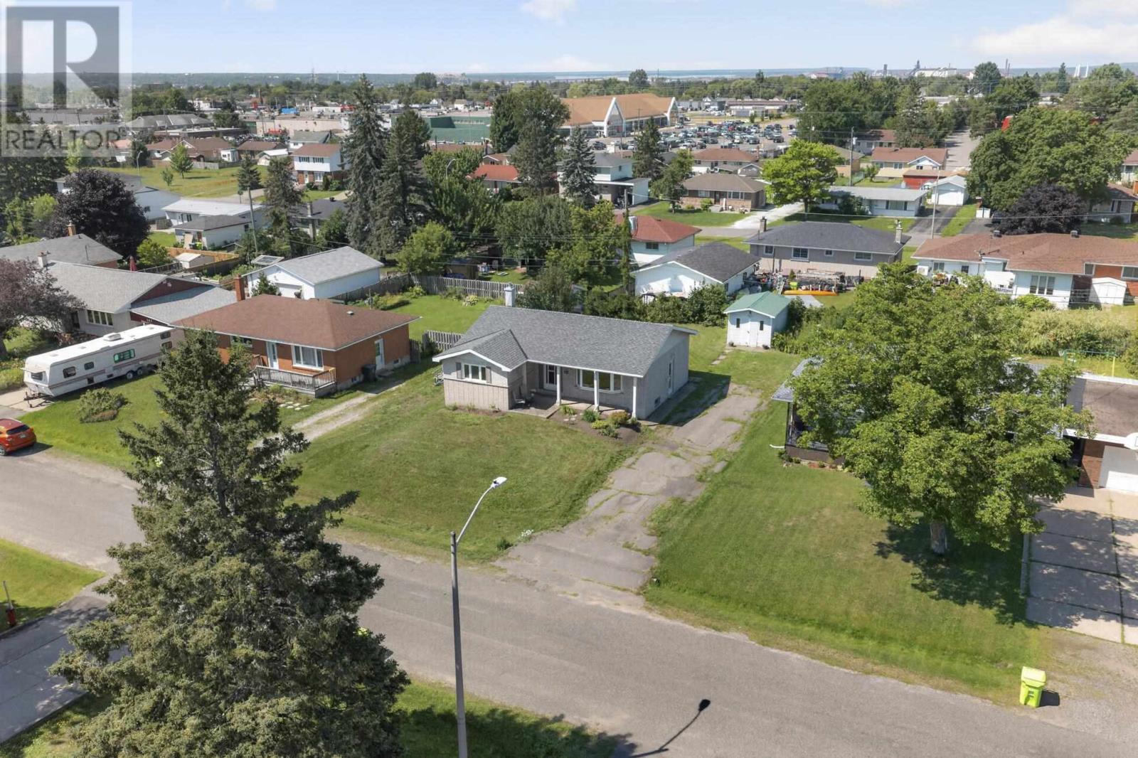 153 Caledon St, Sault Ste. Marie, Ontario  P6B 5C2 - Photo 38 - SM262115
