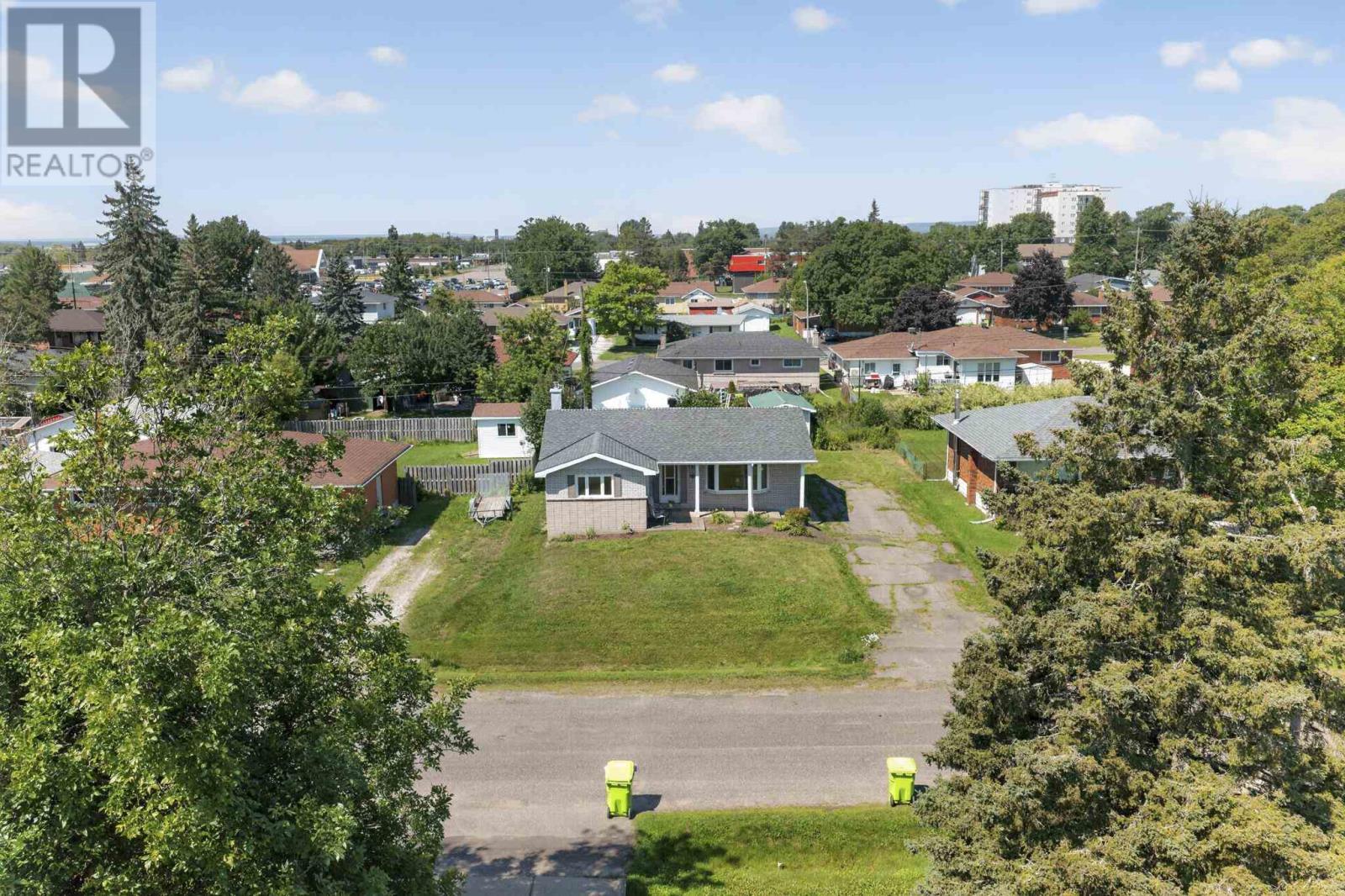 153 Caledon St, Sault Ste. Marie, Ontario  P6B 5C2 - Photo 39 - SM262115